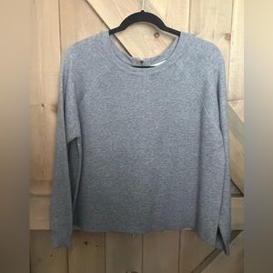 Kaily K grey sweater in size medium. NWOT. Zipper at back.